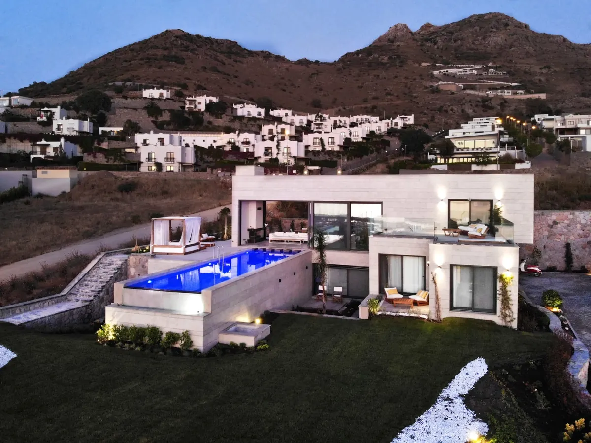 Vistaport B luxury villa exterior with private infinity pool and Aegean sea views in Turgutreis, Bodrum